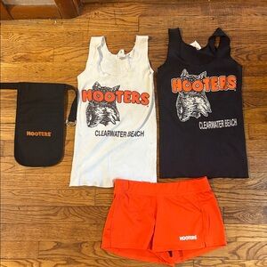 Hooters Clearwater Beach Tank Tops and Shorts Set with Pouch Authentic